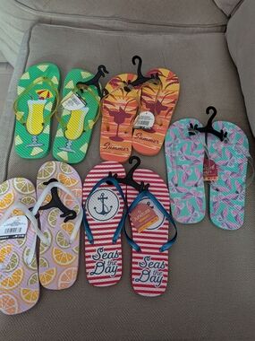 Juncture Women's Flip Flops (1 Pair)